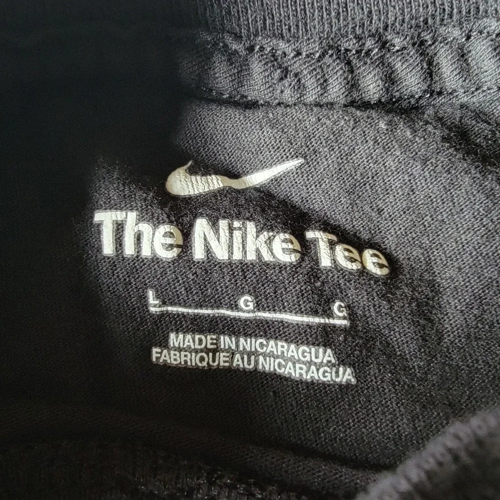 Nike Graphic Tee Kids Large Black Excellent 